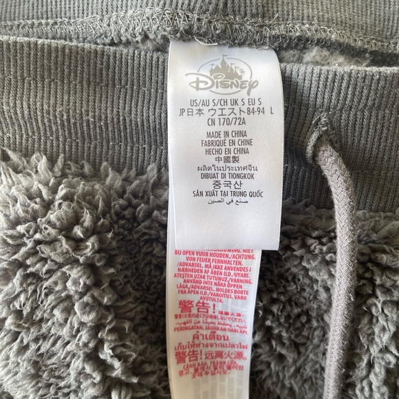 DISNEYLAND Grey Cozy & Fuzzy Drawstring Sherpa Joggers! - Picture 6 of 6